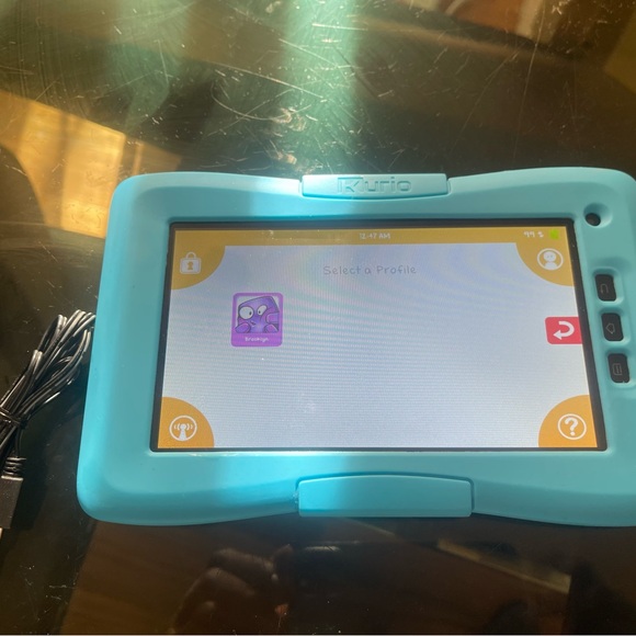 Kurio 7 notebook, 4G like new! With USB charger. - Picture 9 of 10